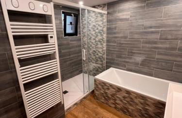 Loft industriel avec jacuzzi - Photo 10