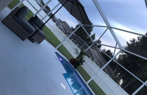 Beautiful 5BR home near Disney with private pool, large yard & BBQ - Foto 20