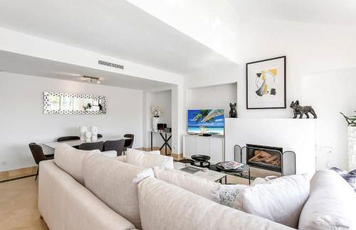 YOLO Spaces – Sotogrande Ocean View Penthouse - Foto 27