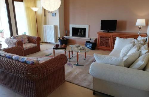 House with View in Amfithea - Photo 19