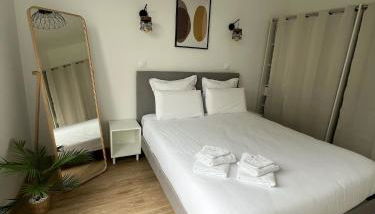 Appartement 2 pièces à Melun - Foto 4, towels, wardrobe