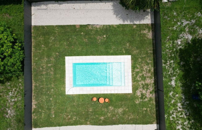 Boho Chic: 3BR Home With Pool - Foto 11