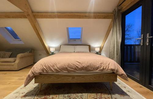 Upper Gelli Luxury Holiday Lodge, Converted Dairy & Cosy Shepherds Huts - Photo 30