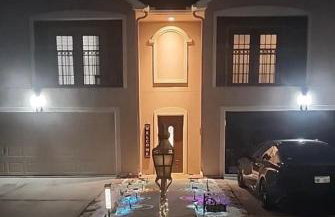 Bring the Crew! 4BR Luxe Pad, Backyard Magic & City at Your Door - Foto 50