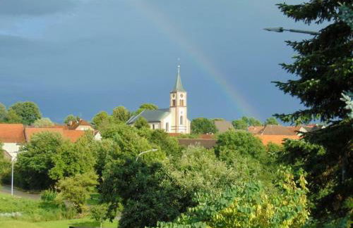Obere Ferienwohnung Asshoff zwischen Odenwald, Taubertal und Bauland - Foto 10