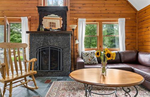 Charming Vermont Log Cabin - Foto 3