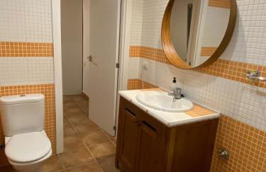 Cozy 3 Bedroom Townhouse - Foto 39