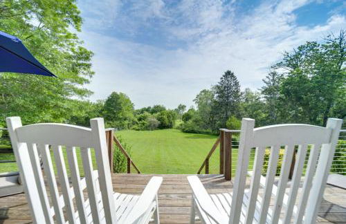 Centrally Located Brevard Home with Deck and Fire Pit! - Foto 2