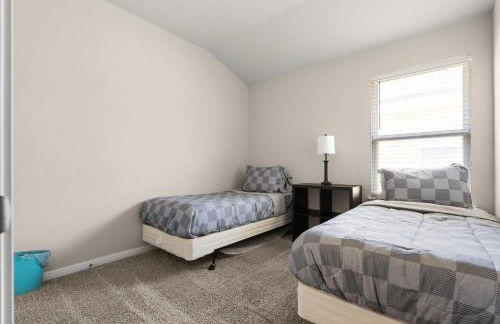 Charming 4BR Home w Spacious Backyard in Hutto - Foto 51