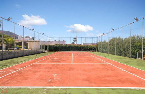 Villa a 300 Mt. dal Mare (Magaggiari) con campo da tennis - Foto 60