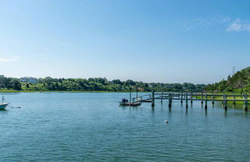 Walk to Water w Stunning Cove Views - Foto 34