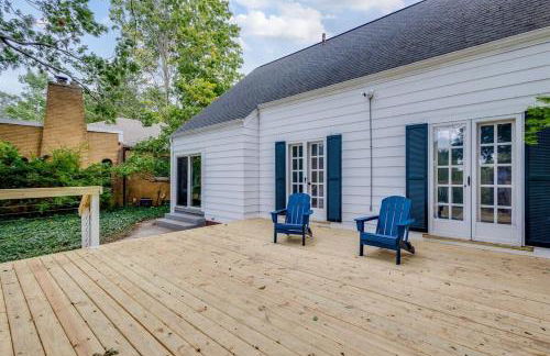 Clover Retreat - 3B 2BA Home 1 mi to ND - Foto 25