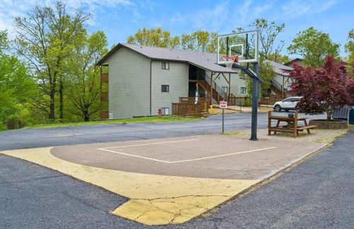 Free Silver Dollar City Tickets & other attractions! Branson, Walk-In Available - Foto 37