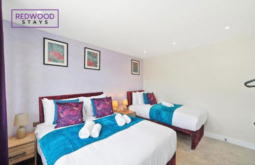 Spacious 4 Bedroom 2 Bath Serviced Home For Contractors & Families with X2 Free Parking Spaces, Fast WiFi - Hosted By Redwood Stays - Foto 48