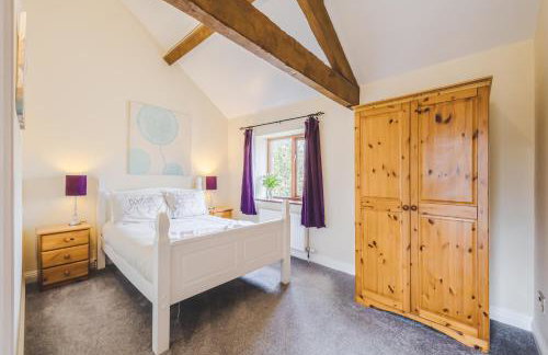 Spacious Cotswolds Barn - 4 Bedrooms, Perfect for Families - Foto 12