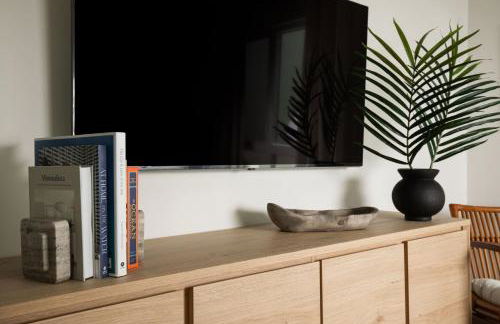 Tide House - Unit B Modern Seaside 1BD w Parking - Foto 14