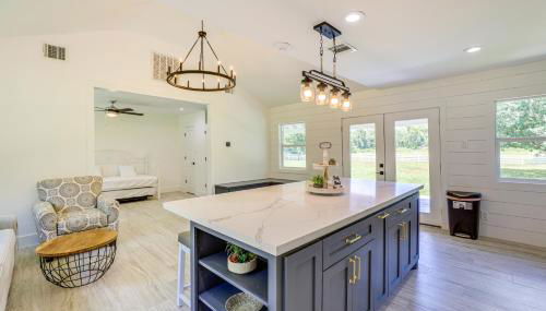 Bright Wallis Cottage with Pergola and Grill! - Foto 3