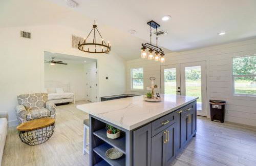 Bright Wallis Cottage with Pergola and Grill! - Foto 3