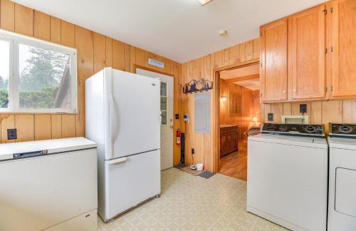 Waterfront Grapeview Escape w/ Boat Dock & Views! - Foto 10
