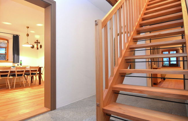 Sunny Holiday Home Near the Forest - Foto 23