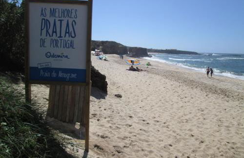 Almograve - Praias - Foto 1
