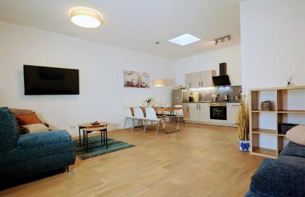 FeWo Urban Gotha-Apartment Friedenstein- Am Schlosspark- Parken an der der Tür- Barrierefrei, 900 Meter zum Bahnhof - Wallbox - Foto 15