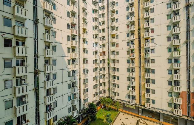 Homey and Compact 2BR Cibubur Village Apartment - Foto 21