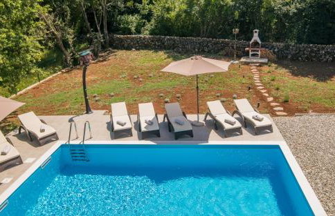 Villa surrounded by nature - Photo 63