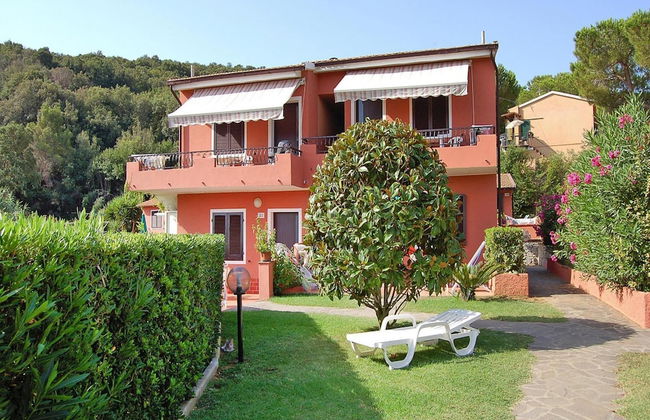 Apartment in Capoliveri Near Sandy Beaches - Foto 24