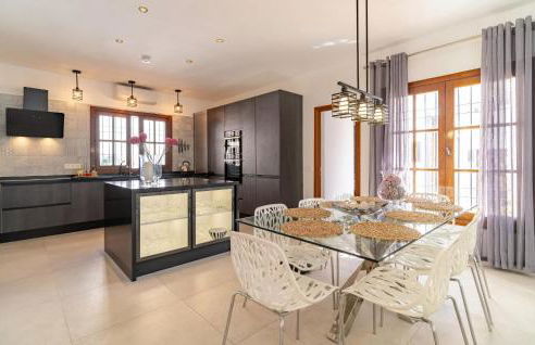 Gorgeous Home In Mijas With Wifi - Photo 5