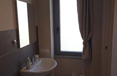 Trilocale in centro vicino al parco Monte Urpinu - Foto 12