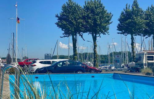 Hausboot mit Traumlage in Lübeck-Travemünde - Foto 17