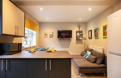 4 Bed Contractor Accommodation in Longbridge - Foto 6