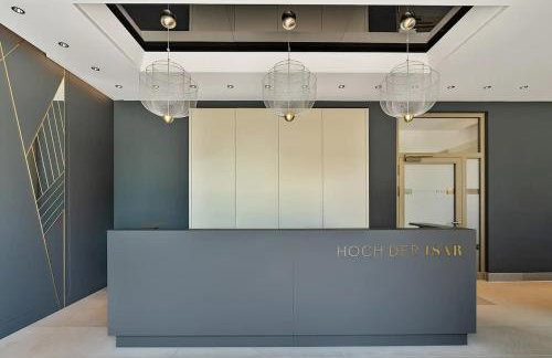 City Centre Roof Terrace Penthouse with Parking - Photo 30