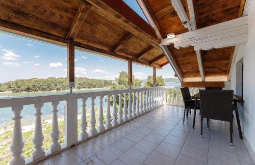 Villa Rosmarin - family friendly, beachfront - Photo 11