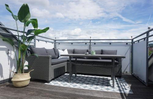 Spacious Penthouse with AC and Free Parking Steps Away From the Central Station - Foto 52