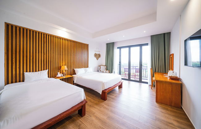 Palm River Boutique - Photo 33