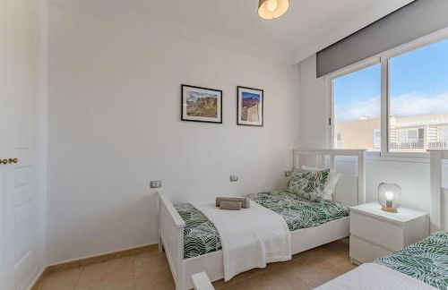 Balcony with perfect sea view, Pool, Wi-Fi - Foto 13