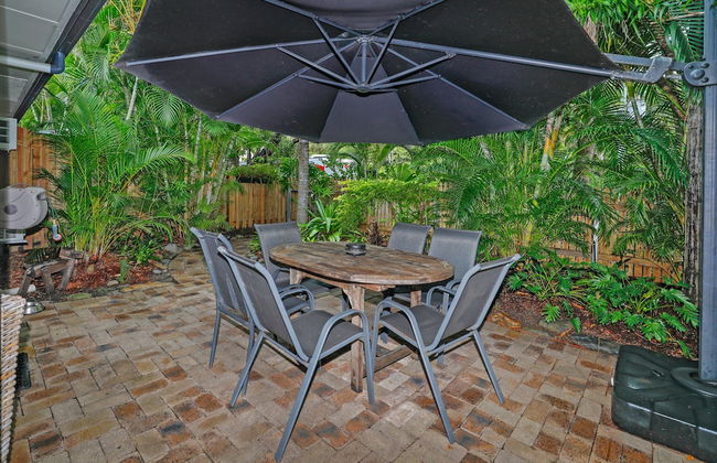 Tropical Unit with Private Fenced Garden Close to The Beach 5 - Foto 25