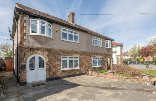 The Romford Oasis - Spacious 4 bedroom escape - Foto 78