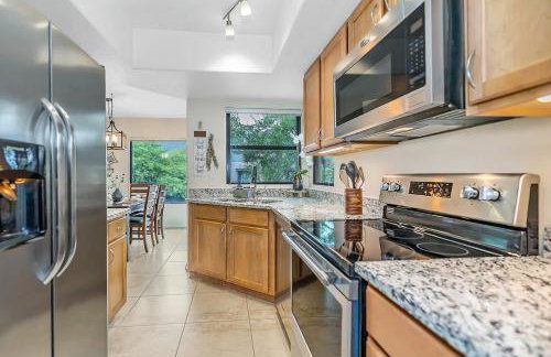 Your Stress-Free "Home Away From Home" HikeGolfPoolsSpasFitness - Foto 5