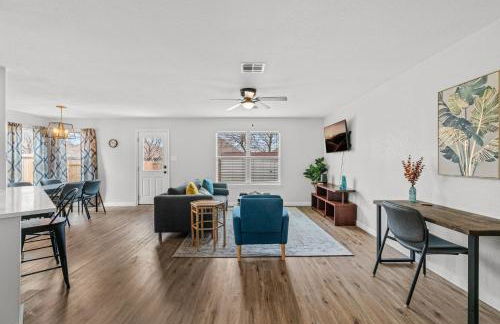 Modern, family friendly home w garage, huge yard! - Foto 2