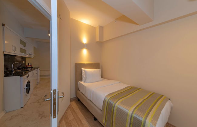 Feri Suites - Photo 16