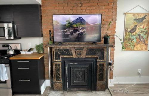 Full Building Huge Downtown Retreat Walkable to Everything - Foto 56