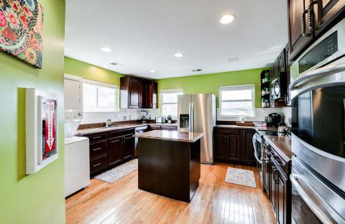 Elegant 4 Bedroom Home with Office and Parking. - Foto 15