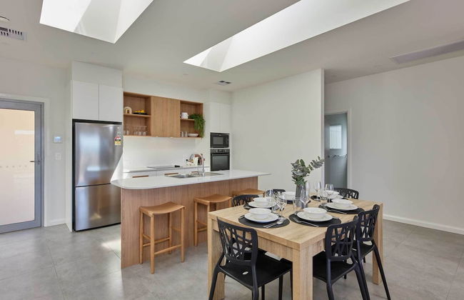 Luxury Elevated Three Bedroom Villa - Photo 8