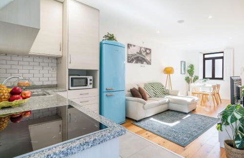 Host Wise - Elegant Colorful House w Private Terrace - Foto 14