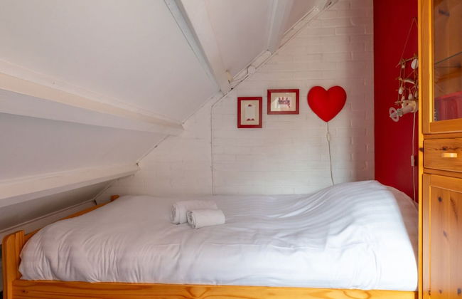 Holiday Home in De Punt With Pool & Garden - Photo 6