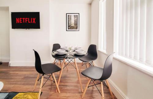 Spacious 3 Bedroom Home - Near Nec, Birmingham Airport & Solihull - Foto 13