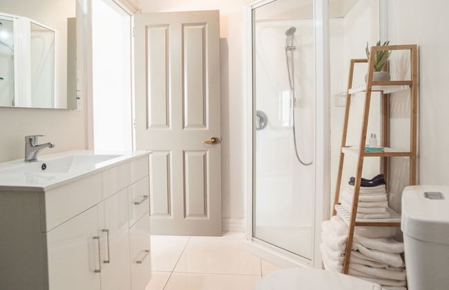 U Suites on Manners - Photo 57